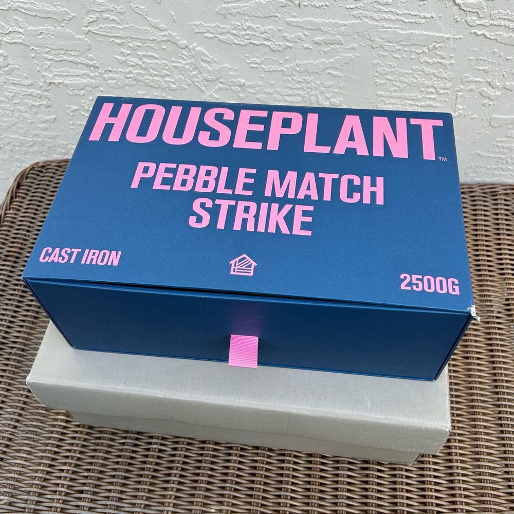 houseplant pebble match strike storage blue box